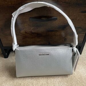 NWT MSRP 398 Michael Kors Metallic Silver Vincent Shoulder Bag With Card Holder